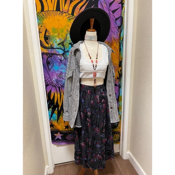 🌈 Vintage lovely rose skirt - Picture 10 of 11